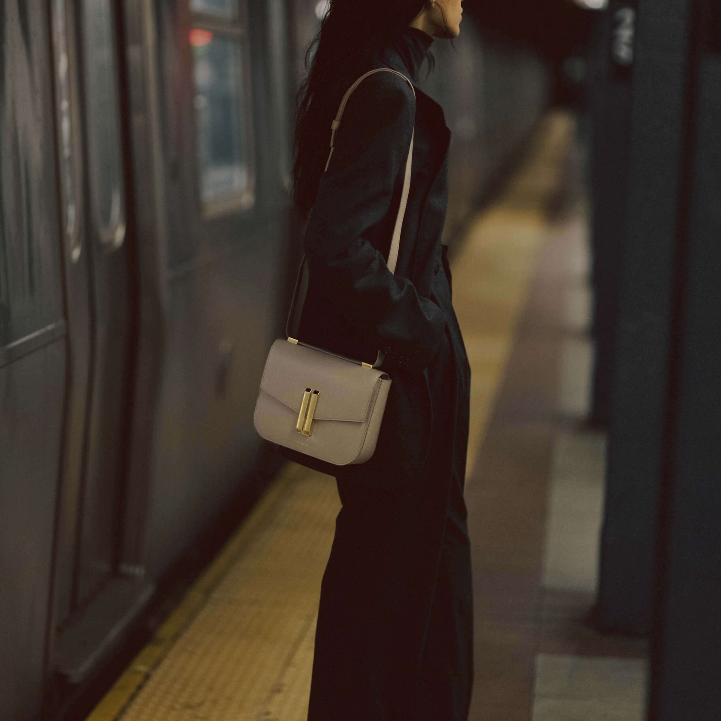 Demellier Vancouver - Smooth Taupe