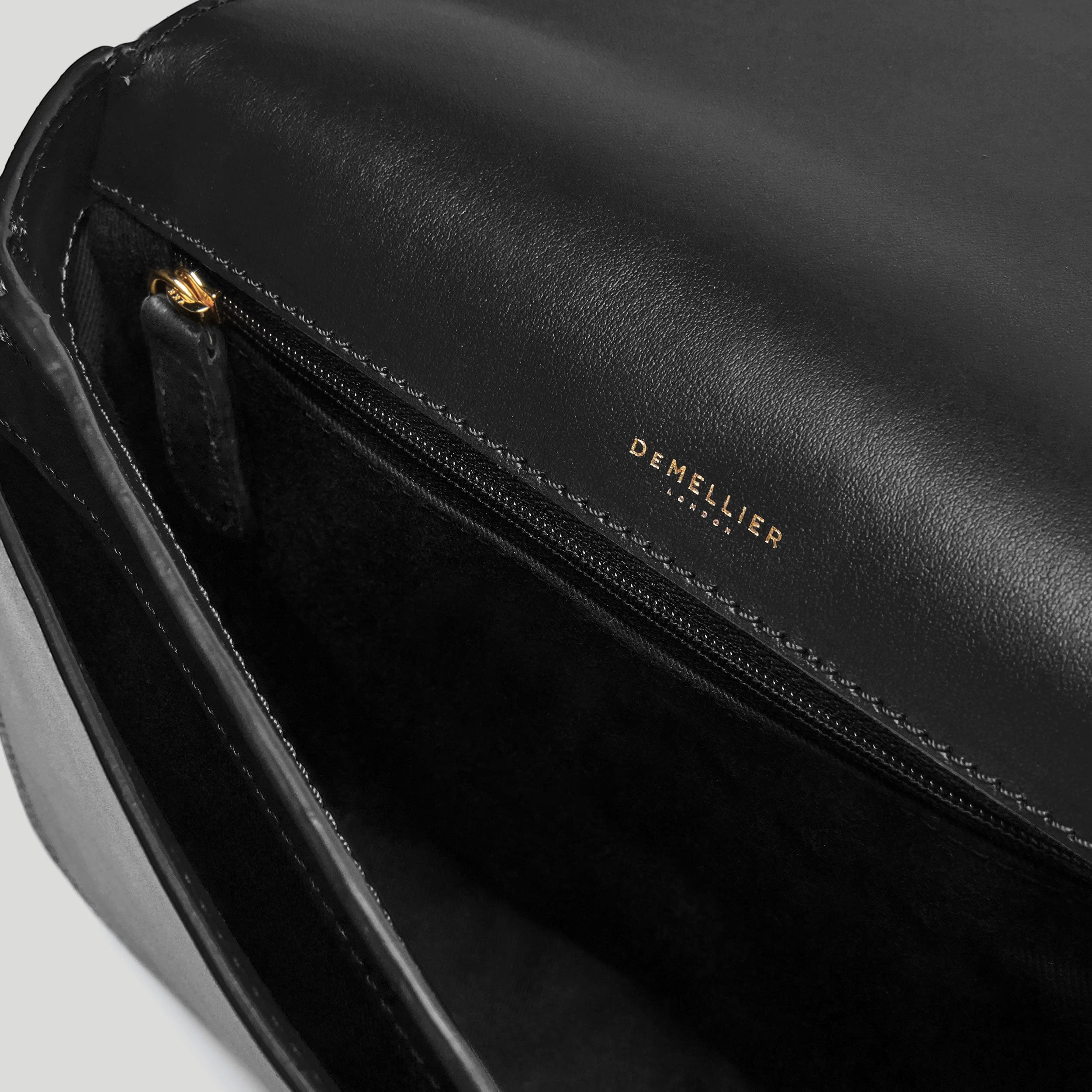 DeMellier Vancouver - Smooth Black